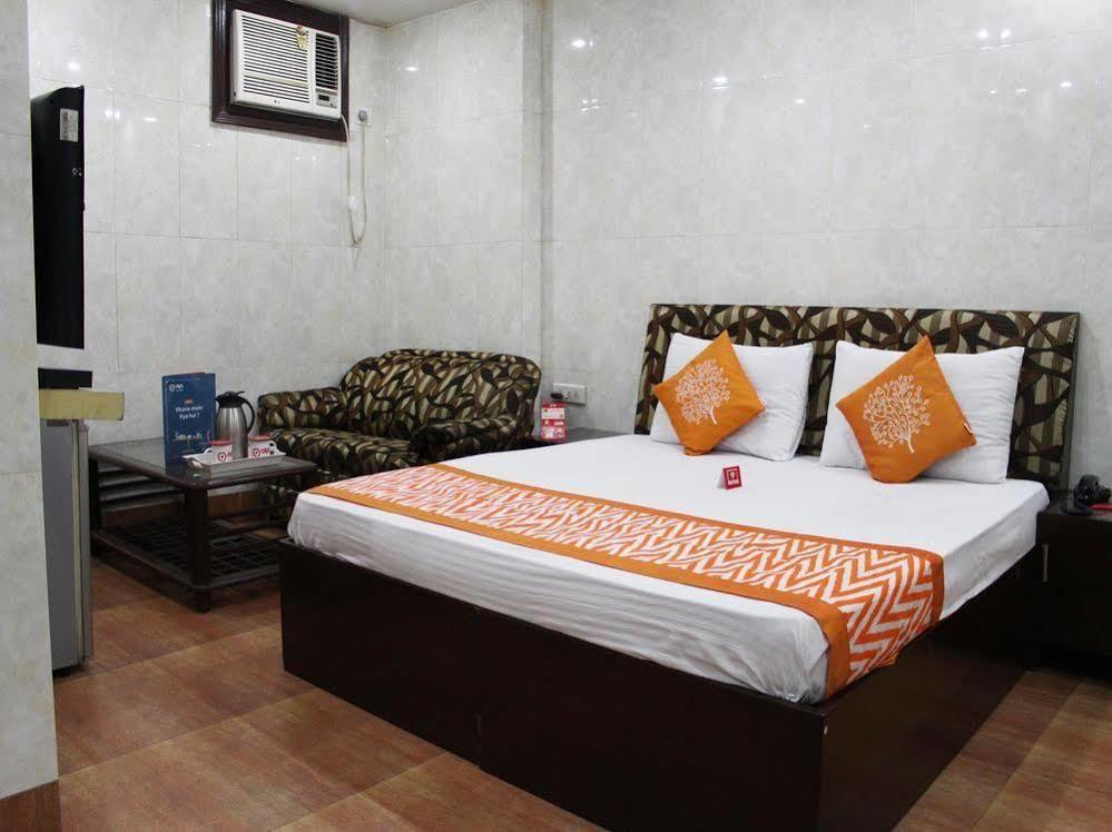 Oyo 2705 Hotel Preet Palace 뉴델리 외부 사진