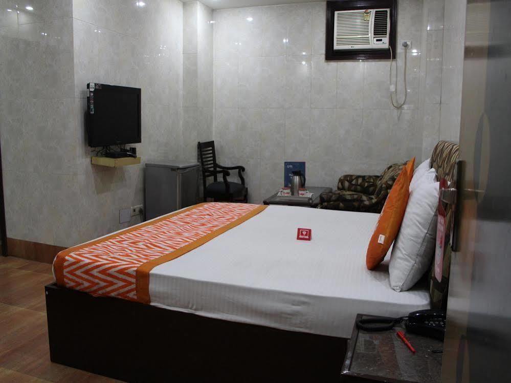 Oyo 2705 Hotel Preet Palace 뉴델리 외부 사진