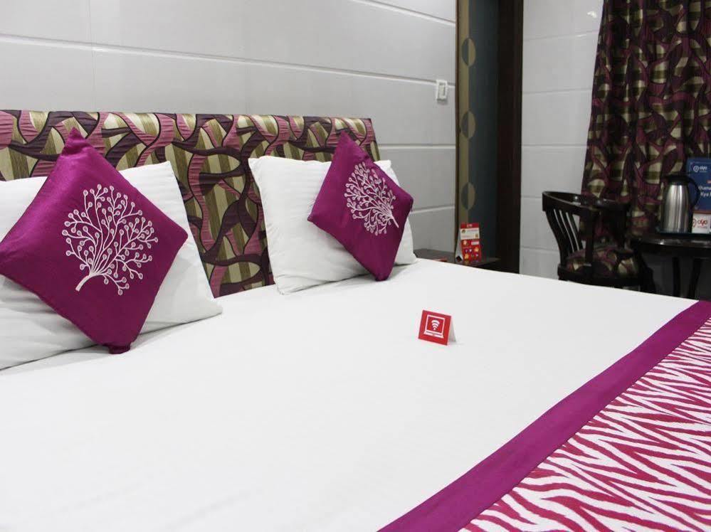 Oyo 2705 Hotel Preet Palace 뉴델리 외부 사진