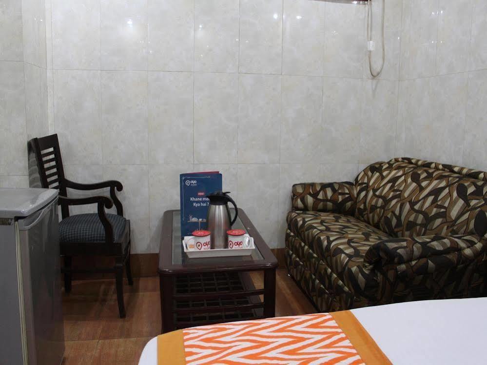 Oyo 2705 Hotel Preet Palace 뉴델리 외부 사진
