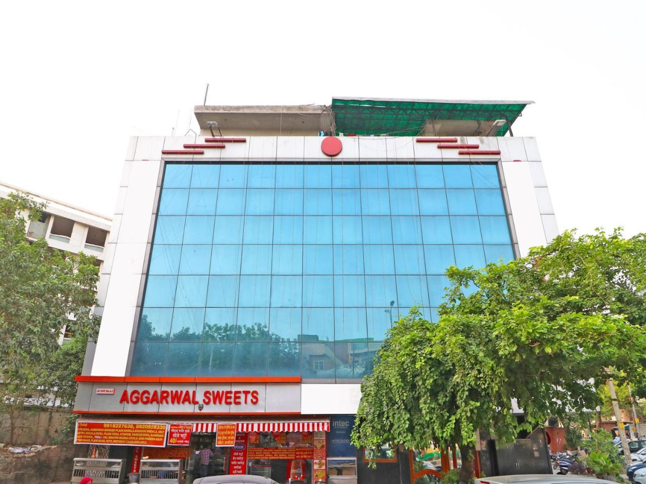 Oyo 2705 Hotel Preet Palace 뉴델리 외부 사진