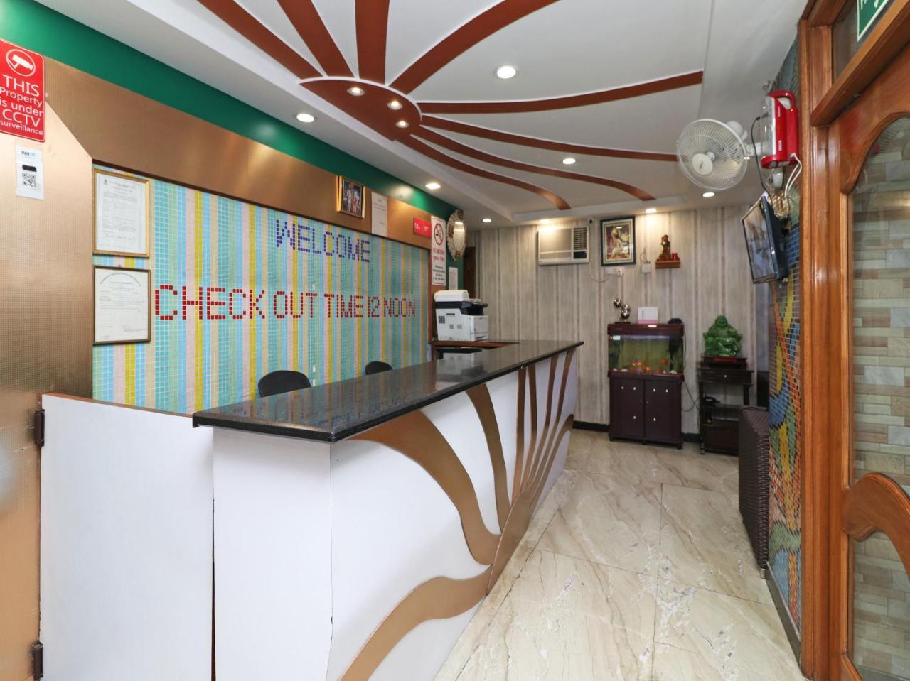 Oyo 2705 Hotel Preet Palace 뉴델리 외부 사진