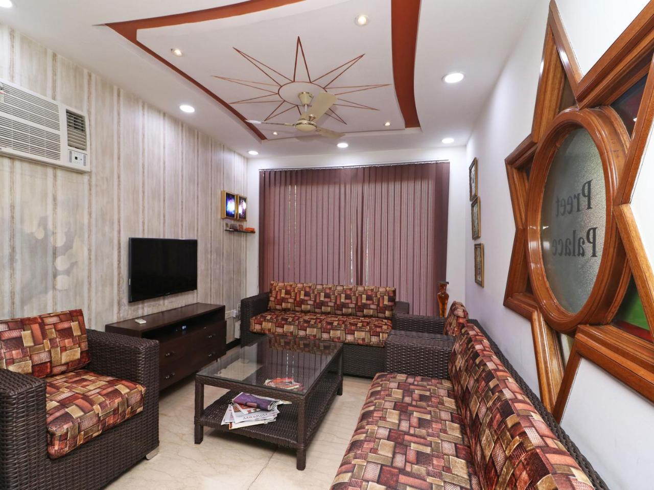 Oyo 2705 Hotel Preet Palace 뉴델리 외부 사진