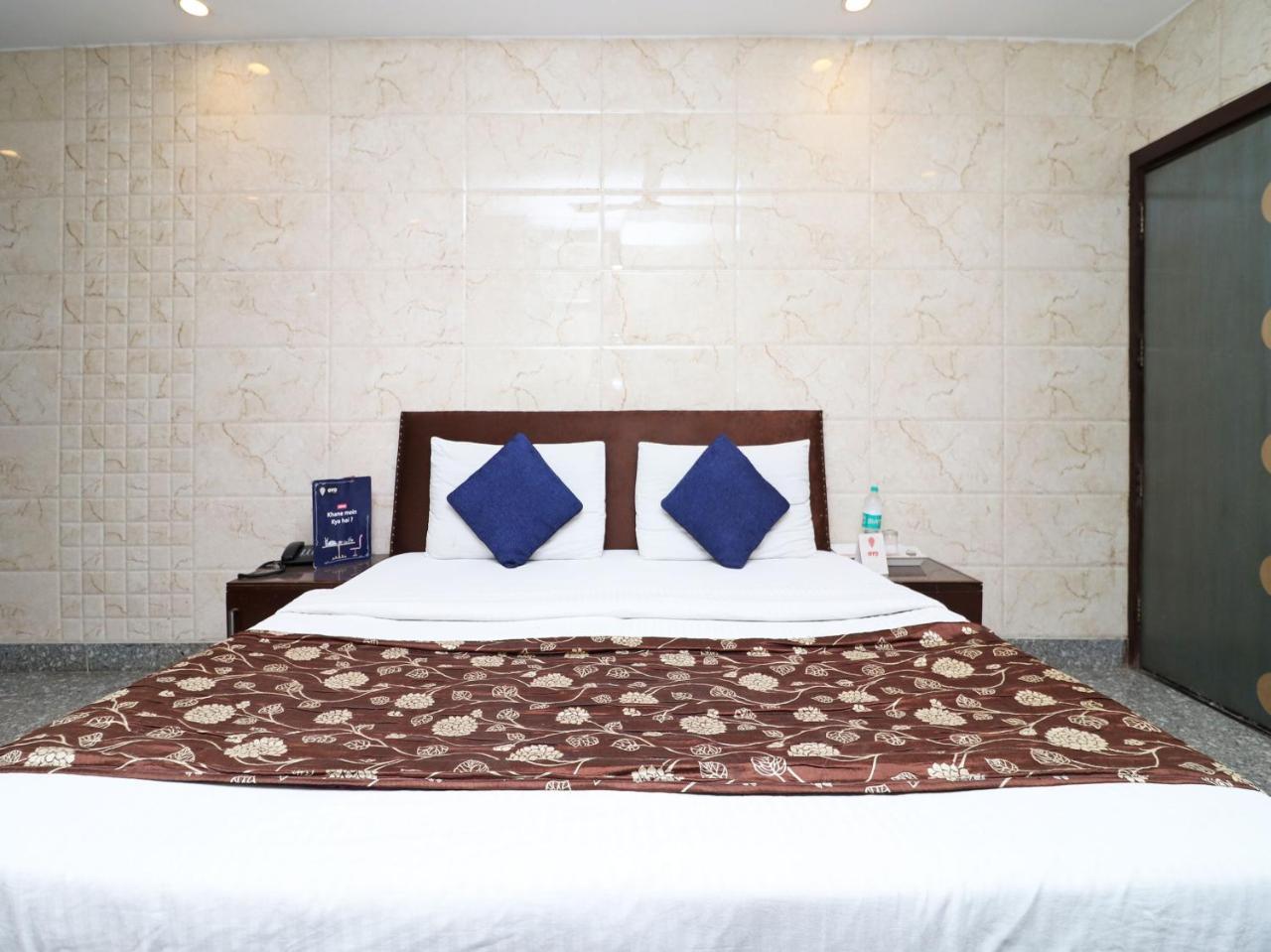 Oyo 2705 Hotel Preet Palace 뉴델리 외부 사진